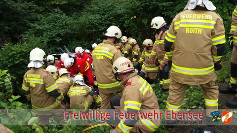 Verkehrsunfall eingekl. Person B145 Langwies
